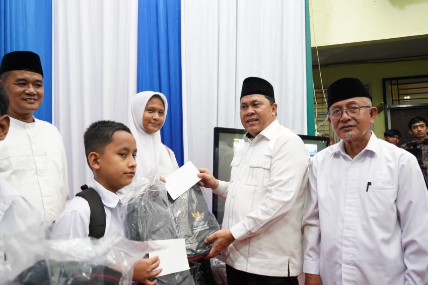 Lebaran Yatim dan Kelompok Difabel Bentuk Kepedulian Umat