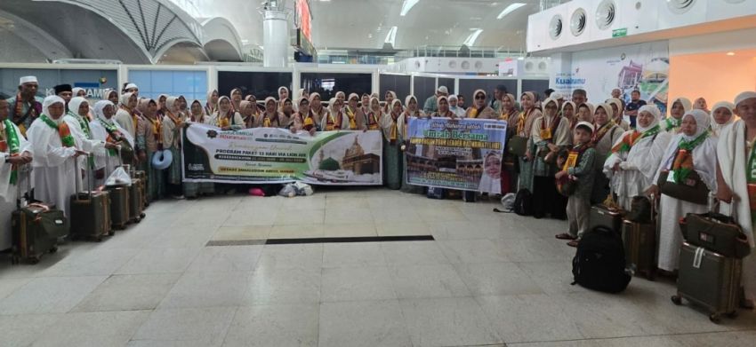 Perdana, PT Darul Umroh Alharamain Berangkatkan 77 Jamaah Umroh