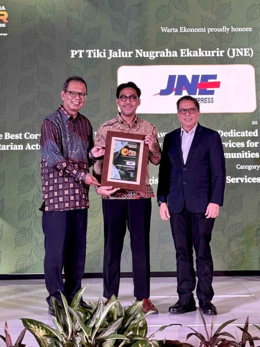 JNE Raih Penghargaan di Indonesia CSR Awards 2026