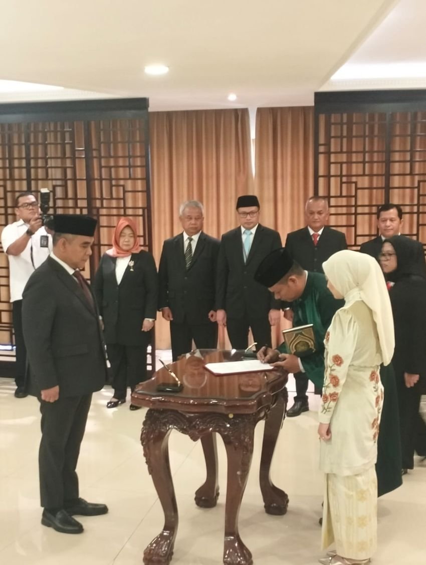 Adela Adies Dilantik Sebagai Anggota Pengganti Antar Waktu MPR RI