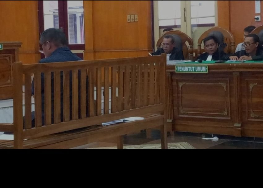 Pegawai Honorer Menangis Teringat Tekanan di Smartboard Langkat: Supriadi Terima Rp500 Juta