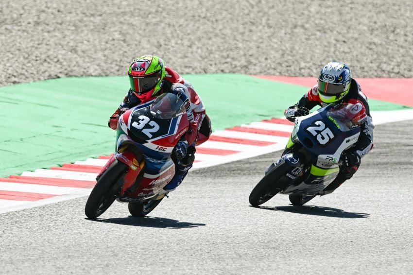 Ramadhipa Berhasil Raih Podium Perdana di Moto3 Junior Barcelona