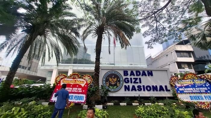 Kantor BGN Pasca Pencopotan Petinggi BGN Digeledah Kejaksaan Agung