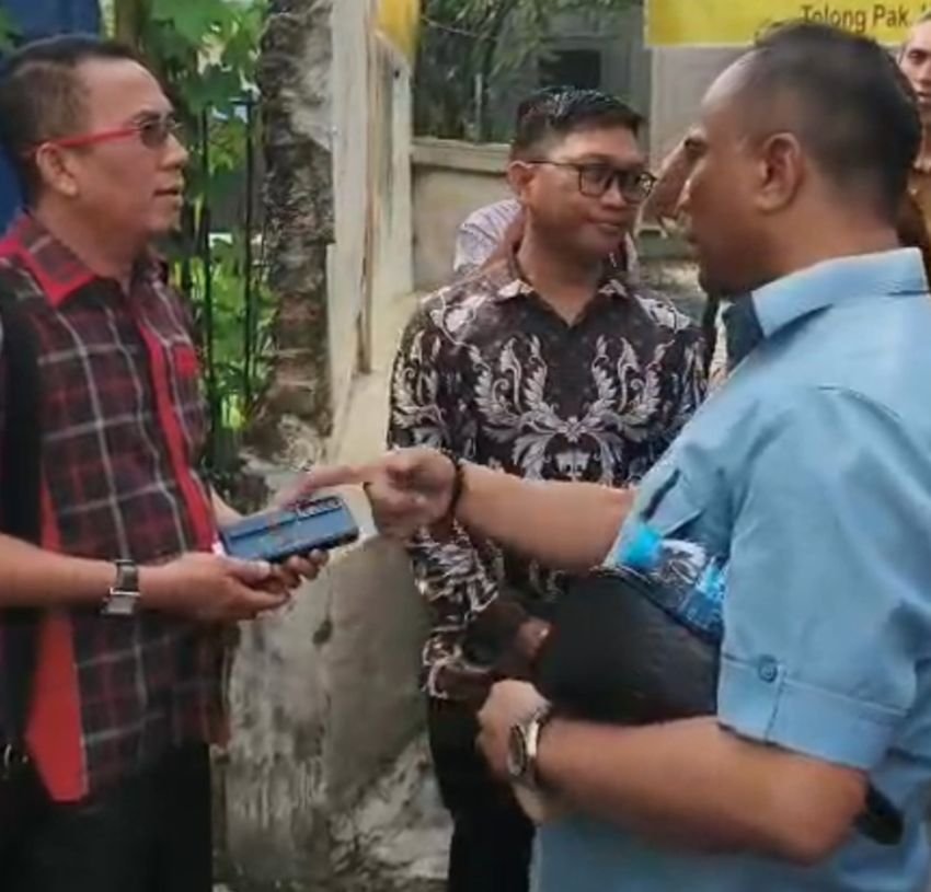 Ketua Komisi IV DPRD Medan Diduga Diintervensi : Dua Tembok di Areal Perumahan Contempo Belum Dibongkar