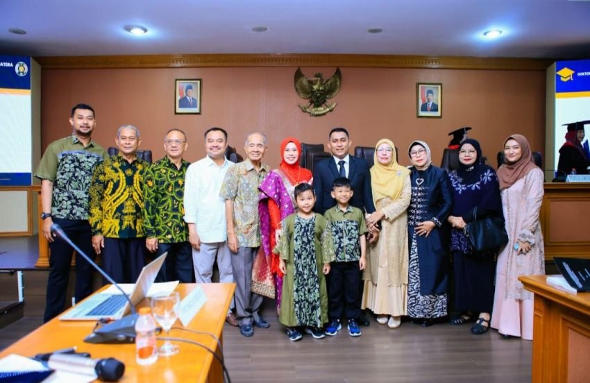 Rifky Budi Setiawan Raih Gelar Doktor dengan Predikat Cum Laude dari Universitas Sumatera Utara&nbsp;