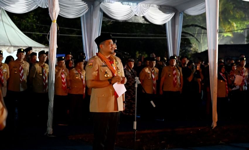 Bobby Nasution Bermalam Bersama Ribuan Pramuka, Api Unggun Kobarkan Semangat Jamdasu XI