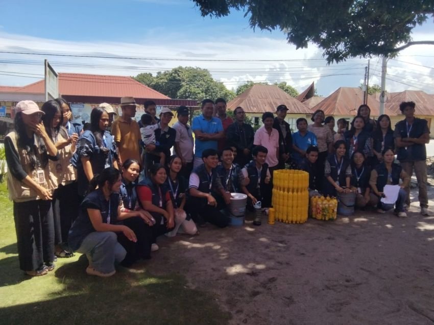 KKN UNIMED Kelompok II Desa Cinta Dame Sosialisasikan Pembuatan Pupuk organik dan Daur Ulang Sampah