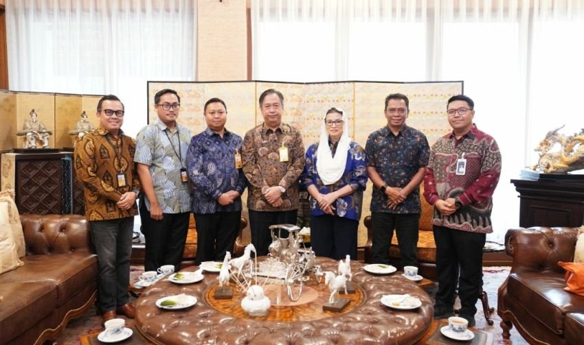 Bank Mandiri Taspen dan PT Taspen Serahkan Santunan kepada Ahli Waris Almarhum Rahmad Gobel