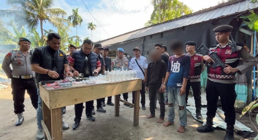 Polrestabes Medan Gerebek Sarang Narkoba di Area Perkebunan : Lokasi Dilengkapi CCTV, Dua Pelaku Diborgol