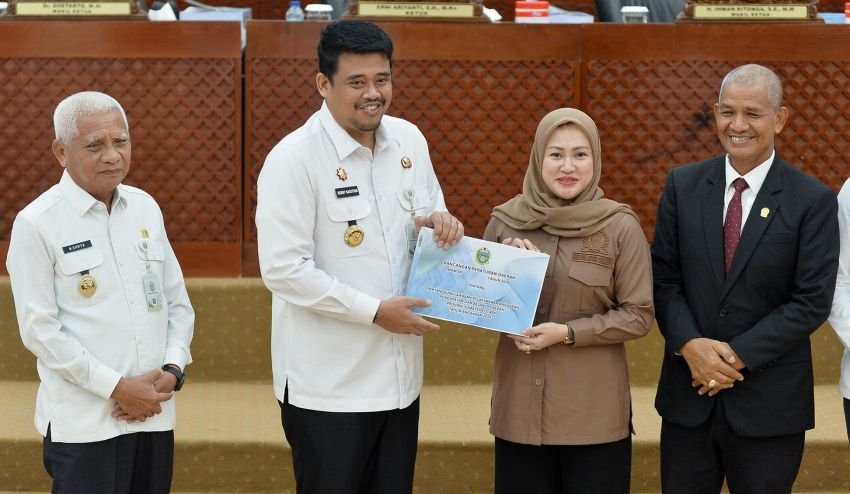 Gubernur Bobby Nasution Sampaikan Ranperda Pertanggungjawaban APBD 2025, Pemprov Sumut Catat Surplus Rp521,494 Miliar