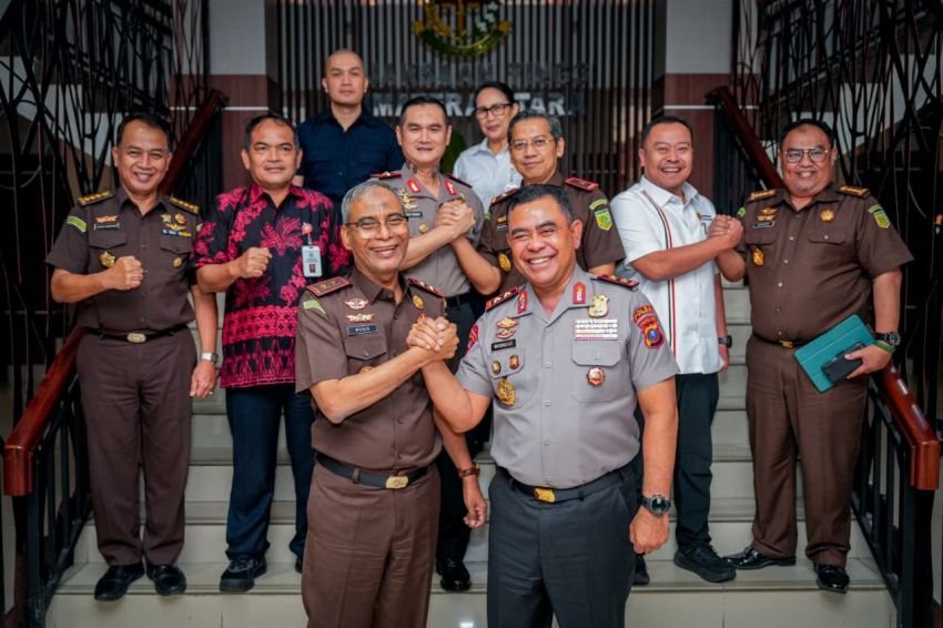 Perkuat Sinergi Penegakan Hukum, Kapolda Sumut Silaturahmi ke Kejati Sumut