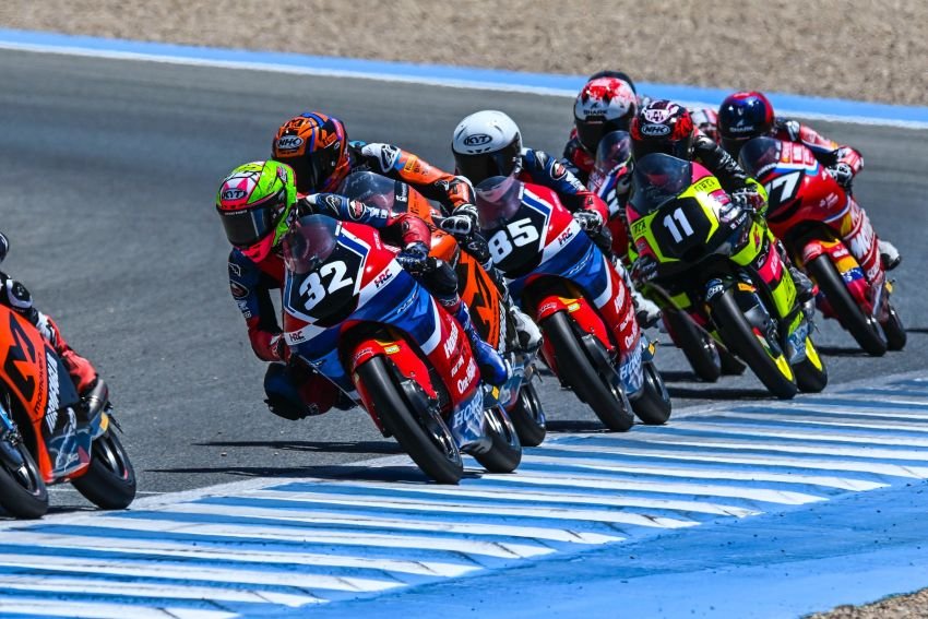 Sempat Melesat di Kualifikasi Moto3 Junior, Ramadhipa Raih 9 Poin di Jerez