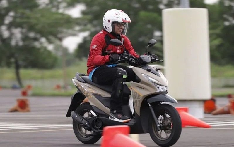 Efisiensi BBM Jadi Perhatian, Honda Bagikan Tips Agar Motor Tetap Irit