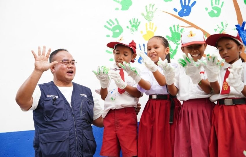 Kala Anak Nasabah PNM Mekaar Berkata &ldquo;Orang Tua Saya Berjuang di Sawah, Saya Berjuang di Sekolah