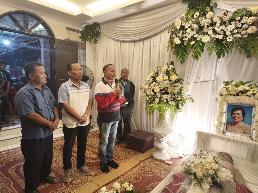 Panggilan Jiwa dan Wujud Kebersamaan Sebagai Wakil Rakyat, Maruli Siahaan Melayat Ke Rumah Konstituennya