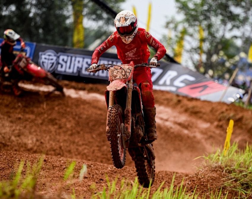 Raih Podium Perdana, Ivan Valrossi Melesat di Kejurnas Motocross Bekasi