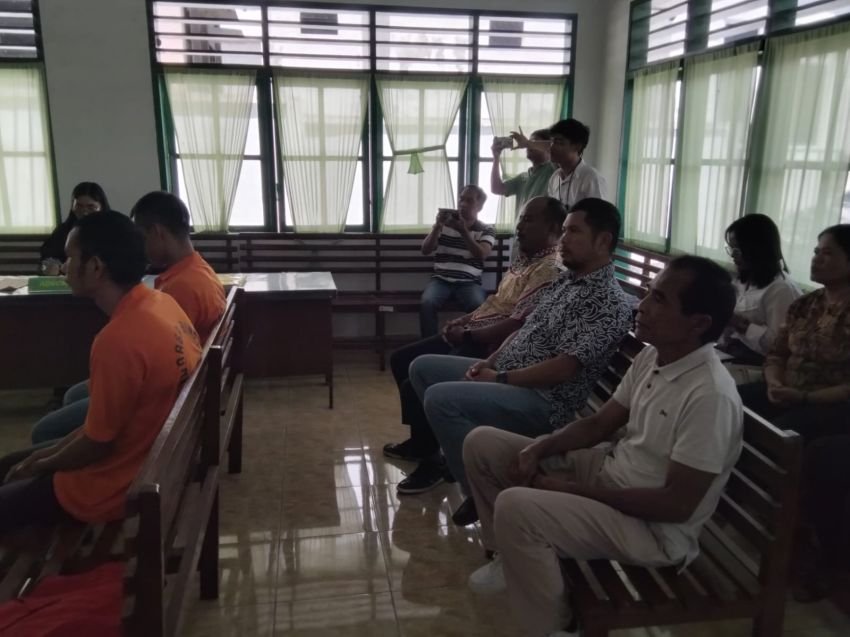 Tiga Saksi Meringankan Beberkan Karakter Baik Terdakwa Kasus Pencurian di PN Balige - Pangururan