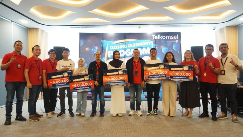 6 Siswa Sumut-Aceh Raih Beasiswa Kuliah dari Telkomsel