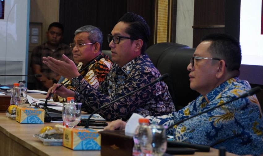 Dinilai Belum Maksimal, Wali Kota Medan Beri Tenggat Camat Tuntaskan Digitalisasi Bansos