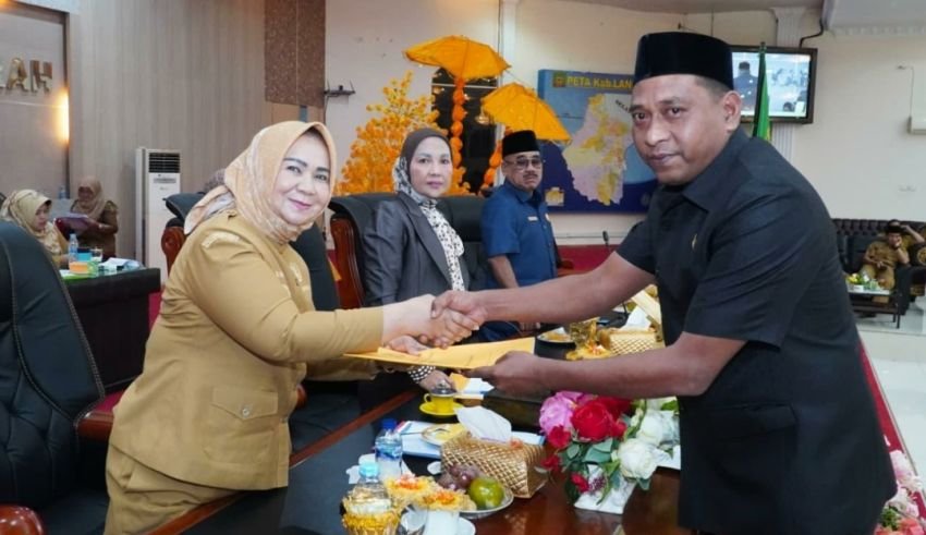 Plt. Bupati Tiorita Sampaikan Jawaban Fraksi, Dorong Ranperda Perkuat Tata Kelola Aset Daerah