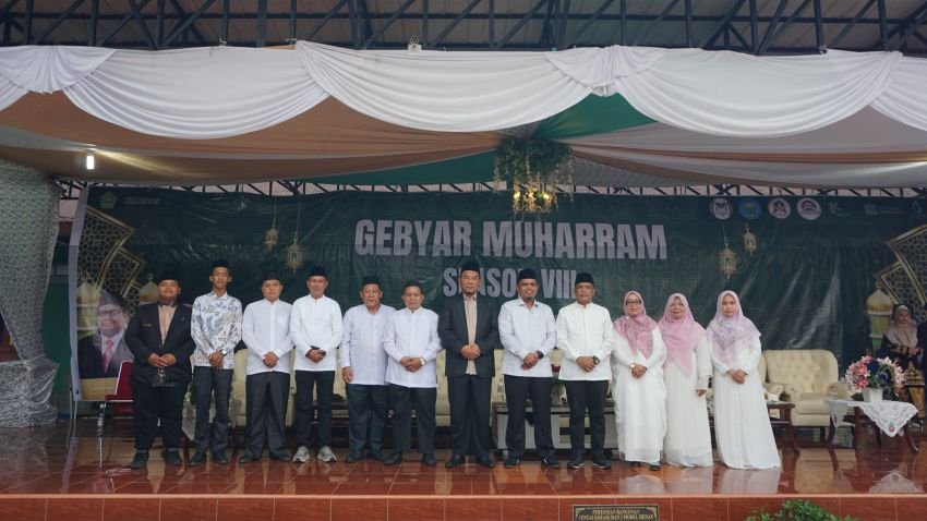 Gebyar Muharram Season VIII MAN 2 Model Medan Menebar Syiar Menuju Generasi Islam Yang Bersinar