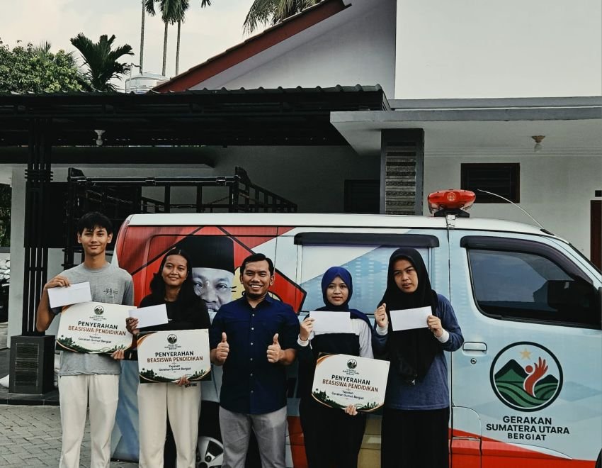Luncurkan Program Beasiswa Pendidikan, Yayasan Gerakan Sumut Bergiat Bantu 4 Mahasiswa USU dan UNIMED