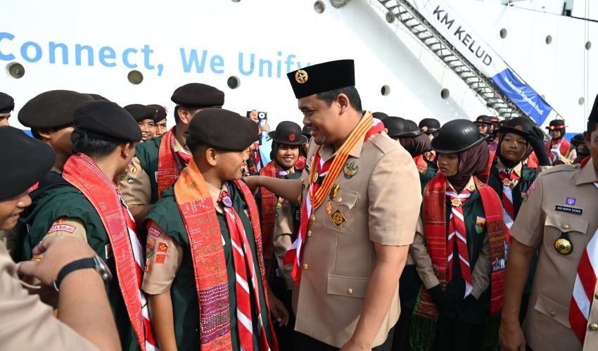 Bobby Nasution Lepas 1.179 Pramuka Sumut ke Jamnas XII, Pesan Jaga Nama Baik Daerah