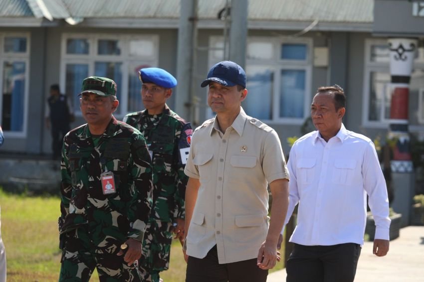 Danlanud JA Dimara Sambut Menteri Transmigrasi Kunker di Merauke