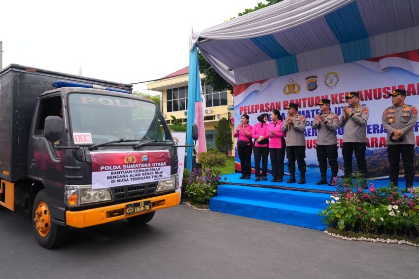 Polda Sumut Kirim  25 Ton Bantuan Kemanusiaan Tahap Pertama untuk Korban Gempa NTT