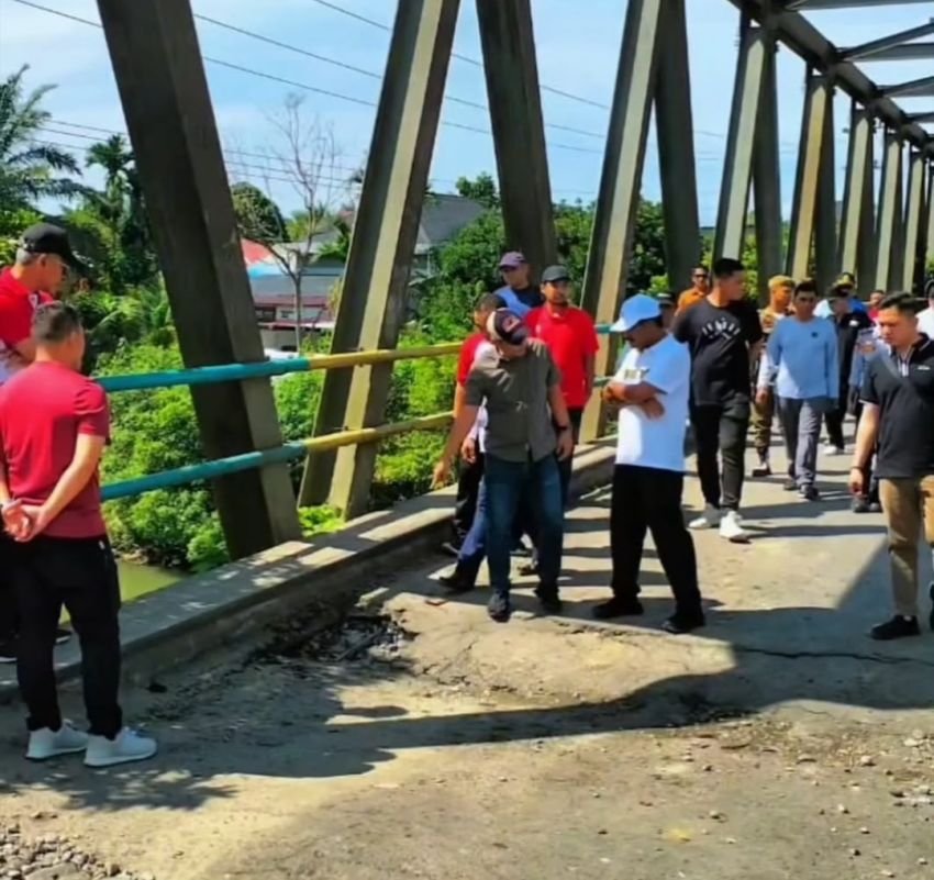 Wali Kota Binjai Tinjau Jembatan Penghubung Payaroba&ndash;Cengkeh Turi, Pastikan Penanganan Segera
