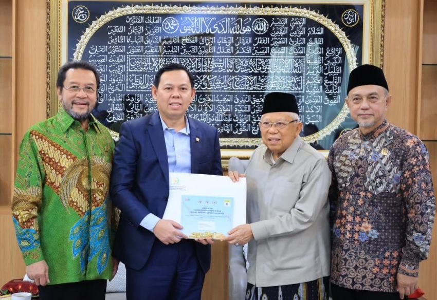 Ketua DPD RI Sampaikan Undangan Sidang Bersama DPR-DPD RI kepada KH Ma&rsquo;ruf Amin, Perkuat Silaturahmi Kebangsaan
