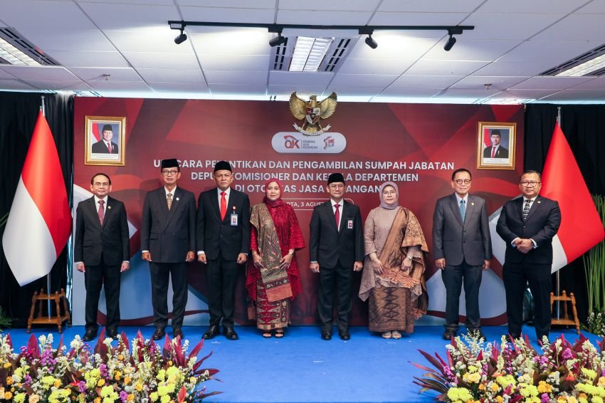 OJK Lantik Pejabat Baru
