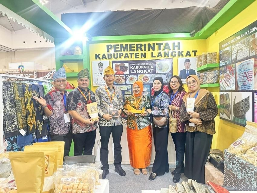 Plt. Bupati Tiorita Promosikan Tanjak Langkat di Banten