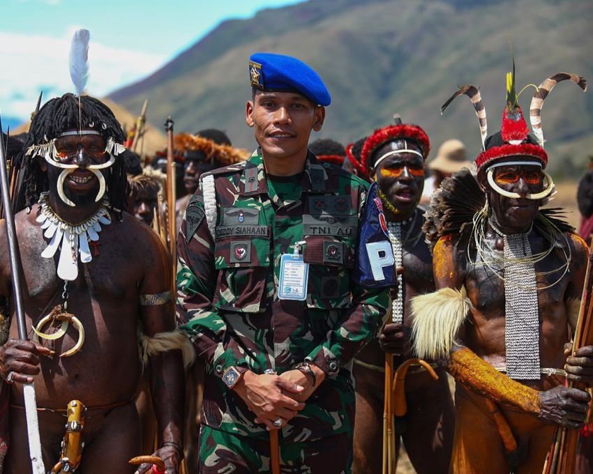 Dansatpom Lanud JA Dimara Merauke Mayor Pom Deddy Siahaan Hadiri Pembukaan Festival Budaya Lembah Baliem ke-34 Tahun 2026