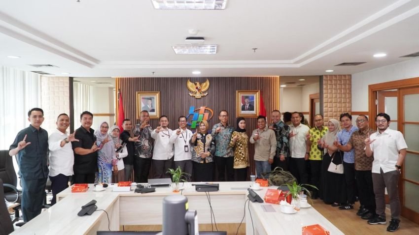 Plt. Bupati Tiorita Kawal Langsung Percepatan Bantuan Korban Banjir Langkat ke Jakarta