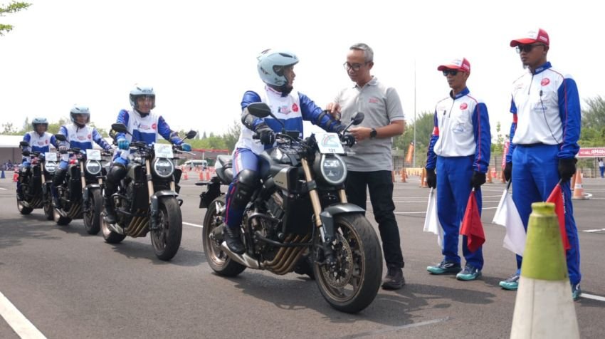 17 Tahun Cetak Agen Perubahan,, AHM Kalibrasi Kompetensi Instruktur Safety Riding Terbaik se-Indonesia