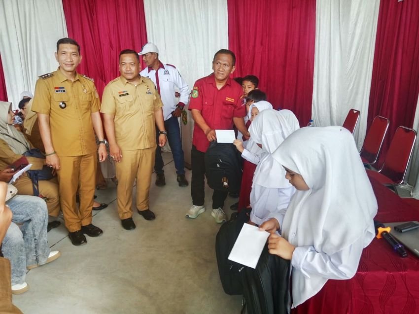 LPM Sei Agul Bagikan 50 Tas dan Perlengkapan Sekolah, Jadi Role Model se-Kecamatan Medan Barat