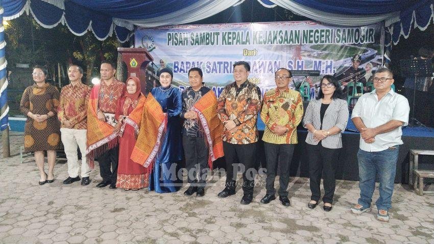 Pemkab Samosir Gelar Pisah Sambut Kajari, Bupati Samosir Apresiasi Kinerja Satria Irawan