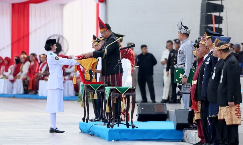 Bobby Nasution Pimpin Upacara HUT RI di Tengah Lapangan, Tekankan Soal Inflasi dan Pemerataan Pembangunan