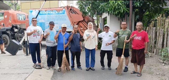 FKWKD Gerakkan Kegiatan Gotong Royong di Komplek Bulog Sumut