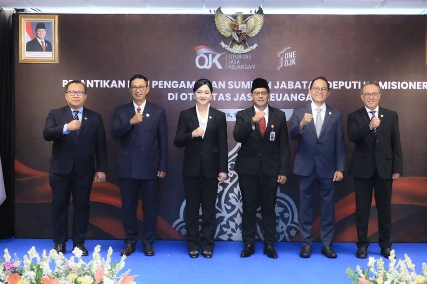 OJK Lantik Deputi Komisioner Baru