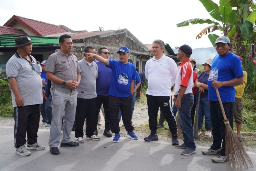 Aksi Gotroy, Pemkab &lrm;Kolaborasi Dengan DPC Partai Demokrat Lakukan Penanaman Pohon di Tarutung