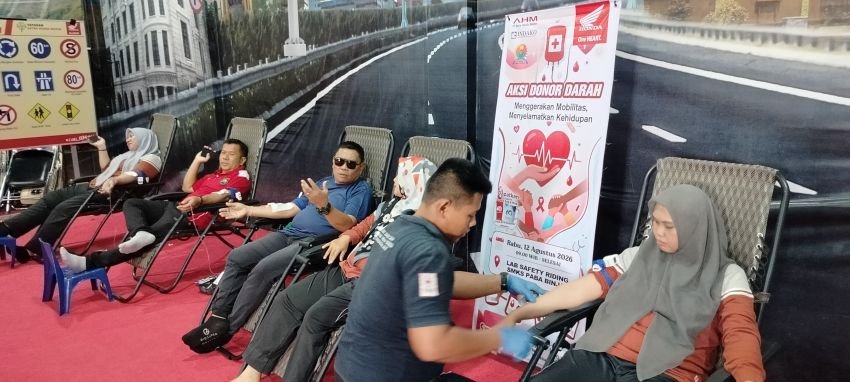 Gandeng Safety Riding Lab SMK PABA Binjai, Honda Gerakkan Kepedulian Lewat Aksi Donor Darah