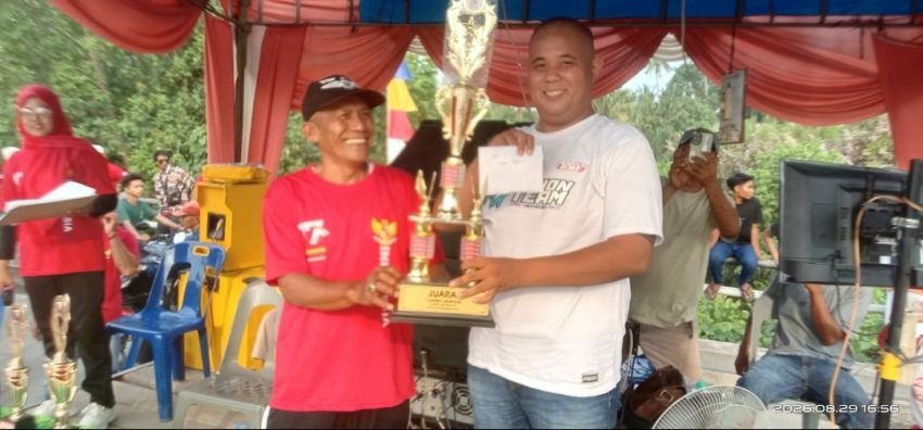 Menyambut HUT RI Ke- 81 di Desa Secanggang Dimeriahkan Acara Lomba Sampan Tradisional
