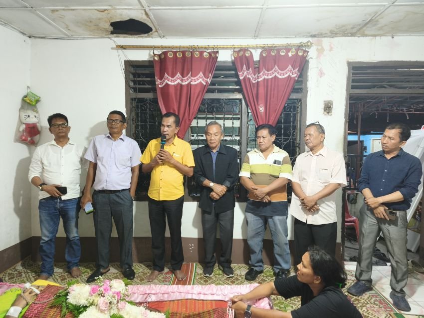 Mewakili Maruli Siahaan, Pengurus PPSD Siahaan Kunjungan Sosial Ke Rumah Duka Sektor 34 Medan