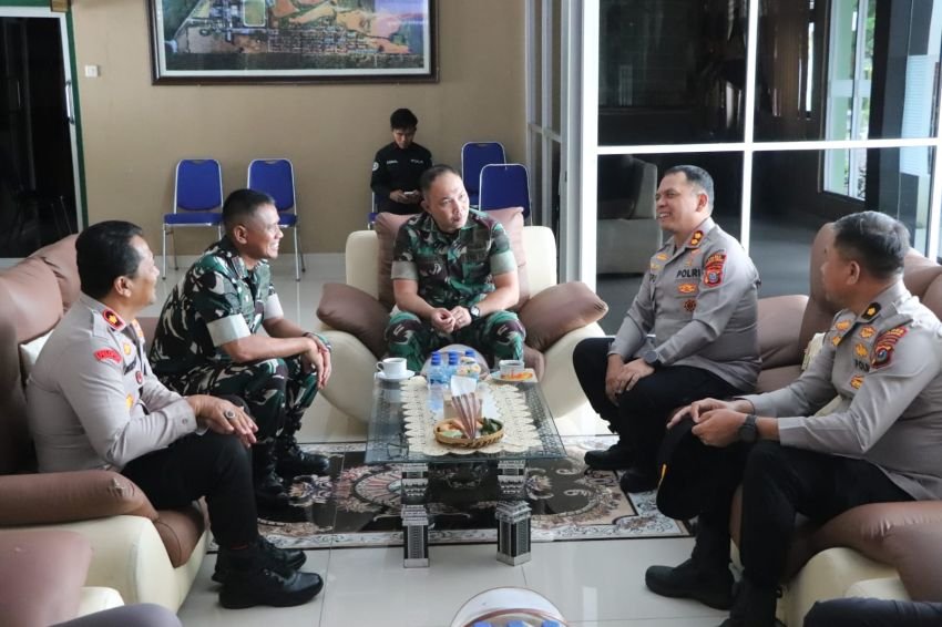 Kapolres Sergai Kunjungi Markas Komando Brigade Infanteri 7/Rimba Raya