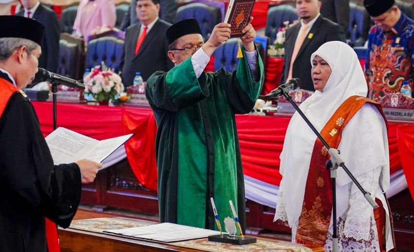 Hj. Sri Rezeki Ingin DPRD Hadir Tak Hanya Saat Masyarakat Sampaikan Keluhan