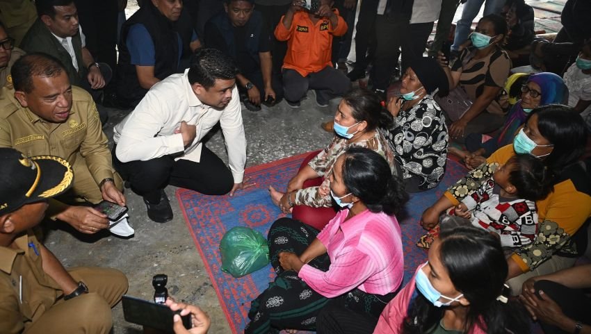 Bobby Nasution Pastikan Kesehatan, Air Bersih Serta Makanan Pengungsi Erupsi Sinabung Aman