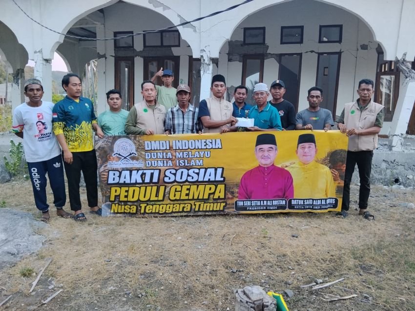 Presiden DMDI TYT Tun Seri Setia HM Ali Rustam Bantu Renovasi Masjid Terdampak Gempa di Manggarai Timur*