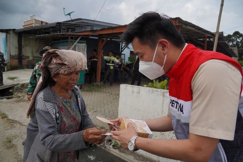 Pertamina Sumbagut Gerak Cepat, Salurkan Bantuan Pasca Erupsi Gunung Sinabung di Kabupaten Karo